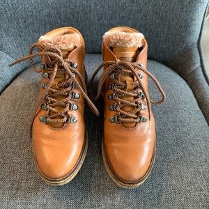 Pikolinos Bruselas Faux Fur Bootie